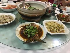 -天乐农家鱼头王(天目湖店)