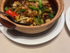 -八府香鸭·啫啫煲(华山路店)