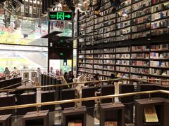 -钟书阁(群光广场店)