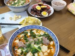 -天发芽·何记葫芦头泡馍·传统小吃(报恩寺街店)