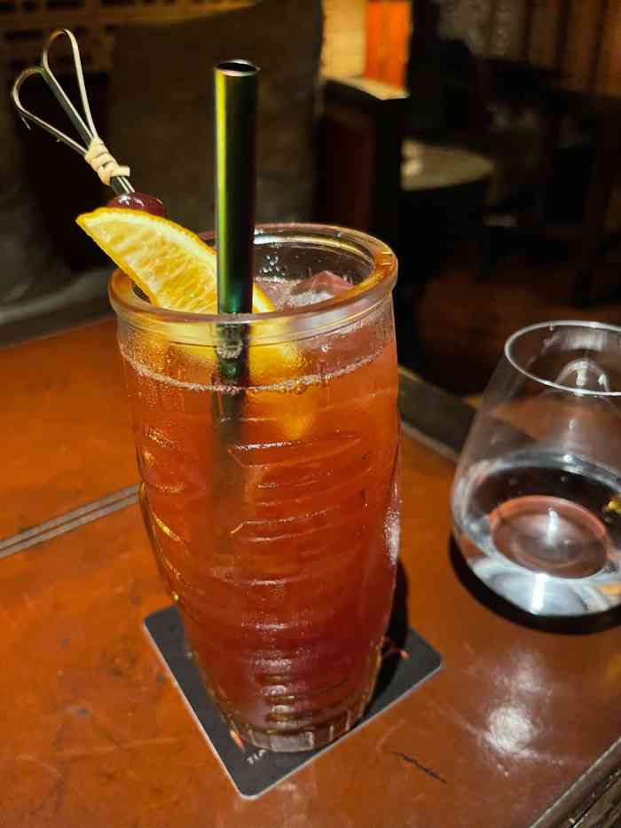 丽思卡尔顿酒店flair餐厅酒吧-"环境不错～清晨玫瑰很好喝,善德女王有