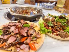 -乡土特色.冷锅鱼.牦牛肉汤锅