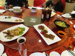 -沪华海鲜大酒楼(南汇店)