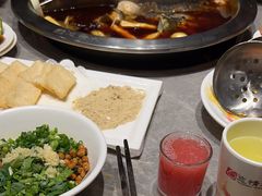-忘情水鱼头·鲜鱼火锅(滨江中路店)
