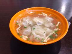 小馄饨-大龙汤包