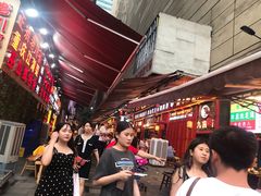 -八一好吃街·高品美食广场