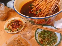 -拈签一笑黄牛肉辣卤串串