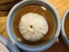 -馋三尺蟹粉小笼(人民广场店)