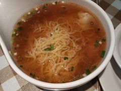 -新大咀港式茶餐厅(宝山万达店)