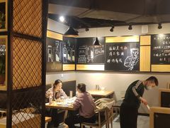 大堂-一顿烧烤(八经街店)