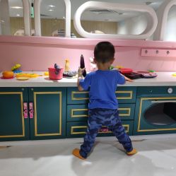 -多多淘儿童体验中心(重庆来福士店)