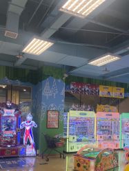 -莫莉幻想儿童乐园(三河燕郊永旺店)