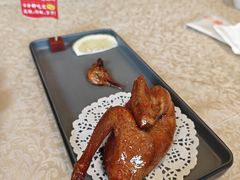 -郑猛记石岐鸽主题餐厅(长江店)