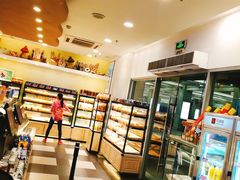 面包甜点陈列柜-可颂坊(中心书城店)