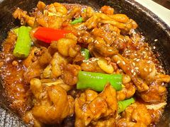 招牌石锅蛙-雨后行菜(报慈北路店)