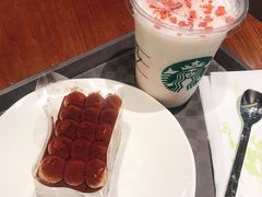 草莓酸奶星冰乐SYOG-星巴克(宝山万达店)