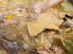 -鸣记脆皮烤鱼·海鲜烤鱼(三八广场店)