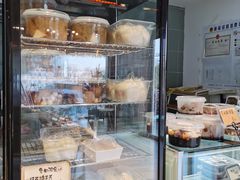 面包甜点陈列柜-小娘鱼(新都汇店)