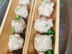 清蒸手打猪肉丸-河边农庄