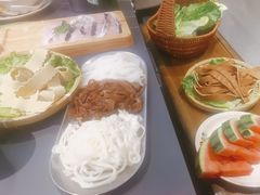 -由衷贵州酸汤牛肉火锅(新桥店)