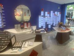 -茂昌眼镜(南京西路店)