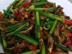 韭花炒耳尖-兄弟宁乡龙城(麓景路店)