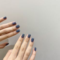 -花岐款式专研健康美甲沙龙