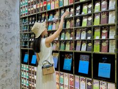 -VENCHI 闻绮(北京国贸商城店)