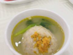 蟹粉狮子头-怡园饭店-餐厅(四望亭店)