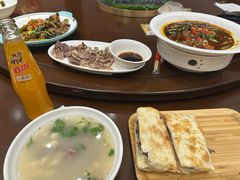 -高玛纳驴肉火烧(一世界店)
