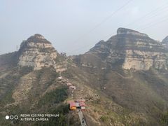 -抱犊寨风景区
