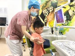 -睿宝儿科·眼科·口腔(杨浦新江湾城店)