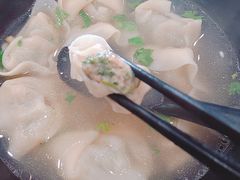 荠菜鲜肉馄饨-如意馄饨(恒隆广场兴安路店)