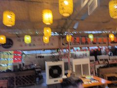 -山城柴火鸡·全鸡宴·跳水蛙(五小区店)