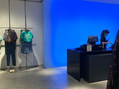 -URBAN REVIVO(欢乐海岸购物中心店)