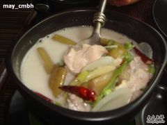 椰奶鸡汤，200B-Ruen Urai