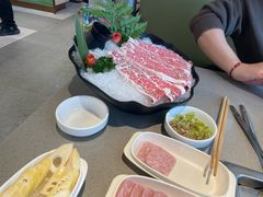 -海底捞火锅(新松江路生日主题店)