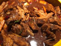 -多嘴超级肉蟹煲(杉杉国潮主题店)