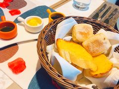 -窗外西餐厅(普罗理想国店)