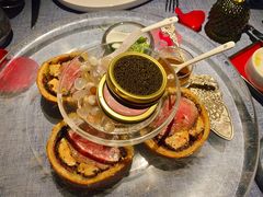 惠灵顿牛排-弦月窗LUNETTE BY AMANDA(复兴路店)