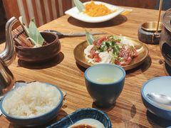 -明洞阿姨·韩式酱蟹烤肉·创意料理(三元桥店)