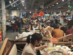 大堂-汉金城海鲜烤肉自助百汇(威海威高广场店)
