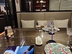 -海派悦庭·海胆烧麦·新融合菜(凯德广场店)