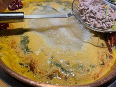 -洱火云南酸菜牛肉火锅(石景山当代商城店)