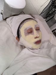 -康美贞·痘肌养护管理中心