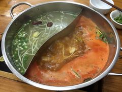 -苗伯妈酸汤火锅