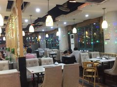 大堂-尚品海鲜肥牛自助火锅(湖明店)