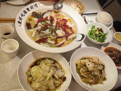 -江渔儿酸菜鱼(映月湖环宇城店)
