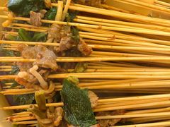 -拈签一笑黄牛肉辣卤串串