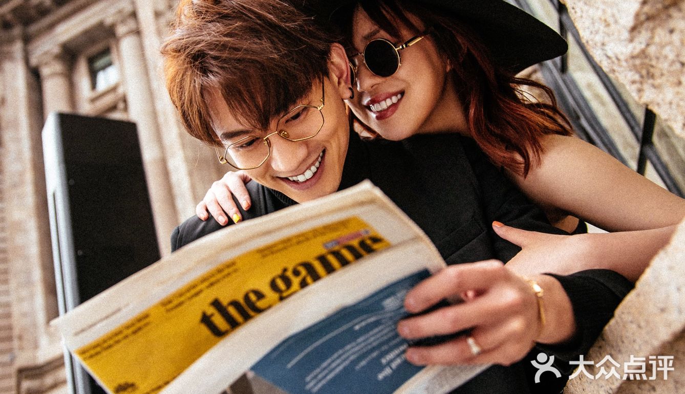 惊艳上海外滩🖤街拍婚纱照高级又浪漫 